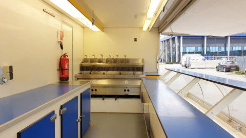 Binnenkant van een aanhangwagen voor diverse branches