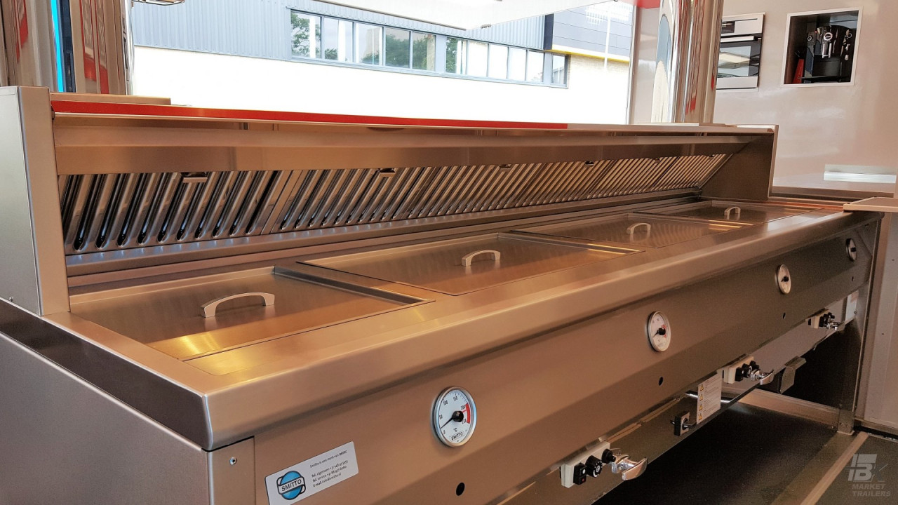 Binnenkant van een aanhangwagen voor vis