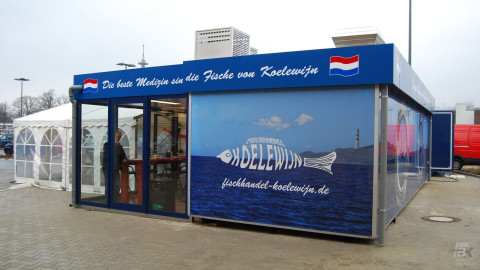 Zijaanzicht van een kiosk voor vis